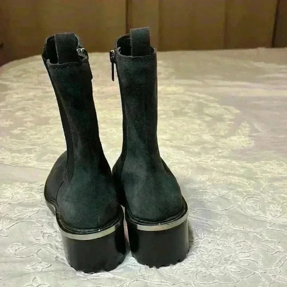 Vince Camuto Ankle Boots Gray Suede - Picture 4 of 12